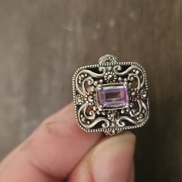 Sterling Silver ring - Picture 1 of 5